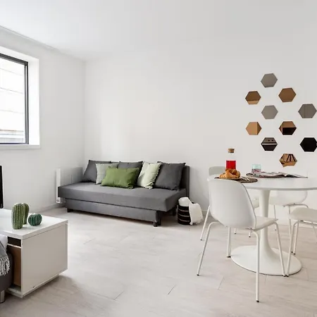 Altido Sleek Studio, Quiet Area *